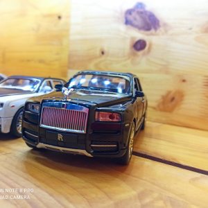 Mô hình siêu xe Rolls Royce Cullinan Chezhi
