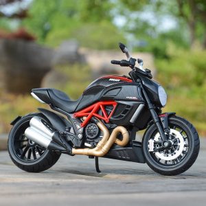 mo-hinh-do-choi-sieu-xe-ducati-diavel-carbon-112